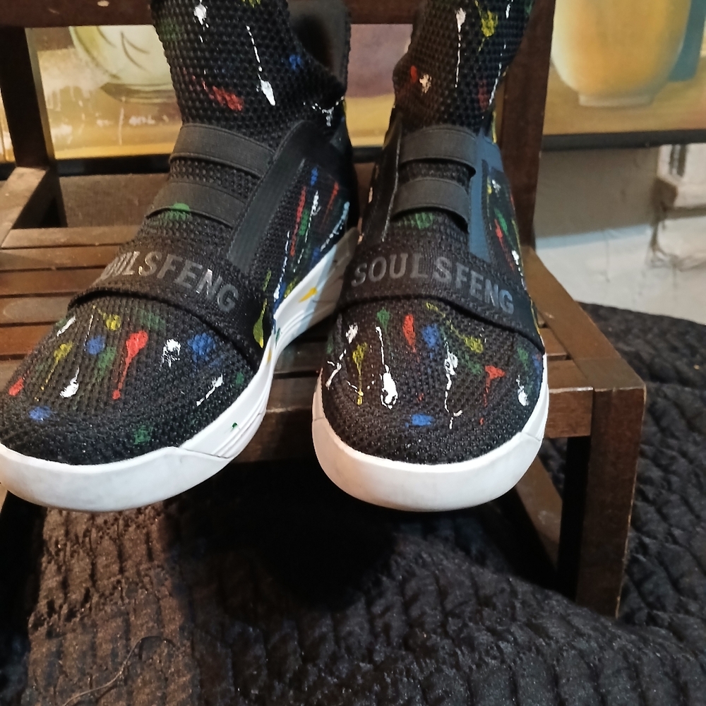 Colorful Patterned Sneakers - Picture 4 of 11